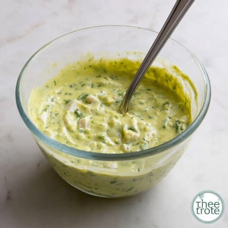 Egg Salad with Avocado and Fresh Herbs in 10 Minutes Recipe