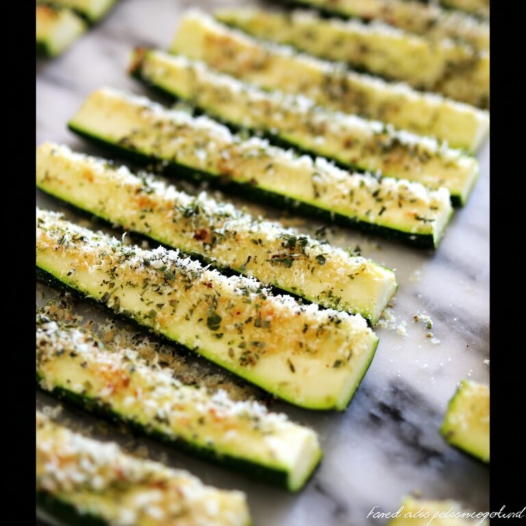Baked Parmesan Zucchini and Chicken Sheet Pan Dinner Recipe